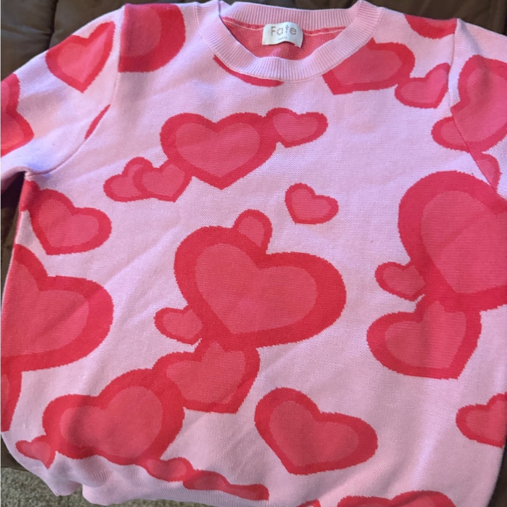 Fate Pink Crewneck Sweater with Red Heart Motif